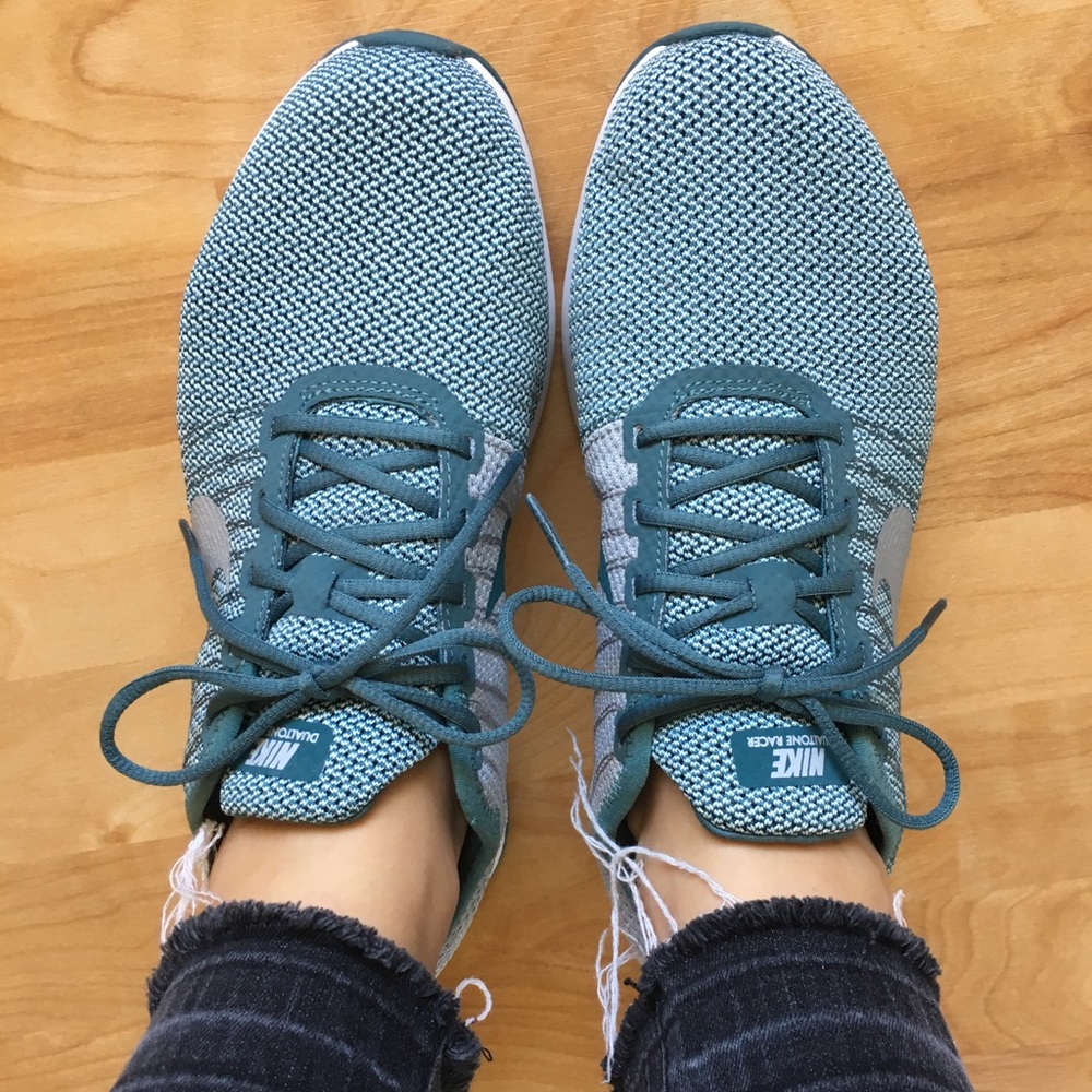 Nike Tennis Shoes